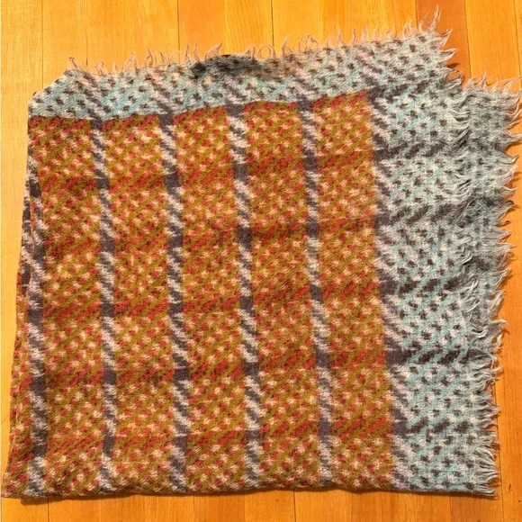 EPICE Square Wool & Cashmere - Picture 2 of 3